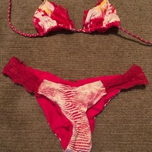 Beach Bunny REVERSIBLE Bikini